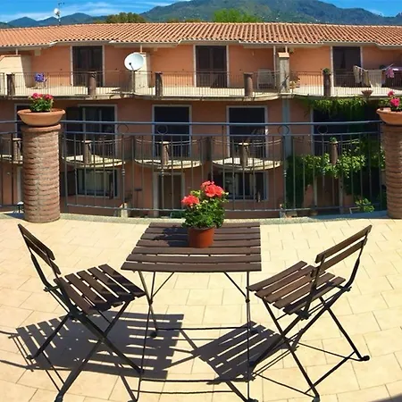 Bed & Breakfast New Naxos Village Giardini Naxos