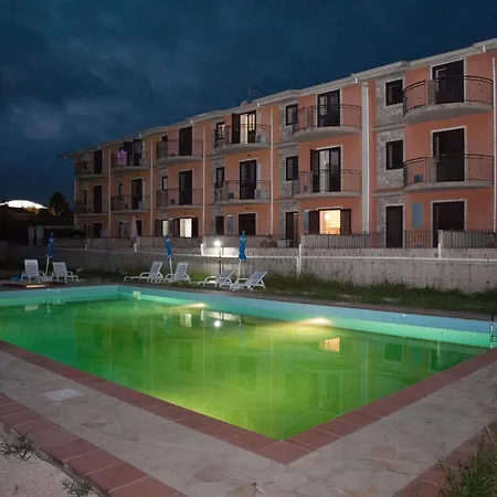 New Naxos Village Bed & Breakfast 4*